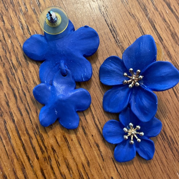 Beautiful blue - Picture 2 of 2